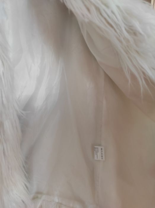 Две страхотни актуални палта,подходящи за зимния сезон