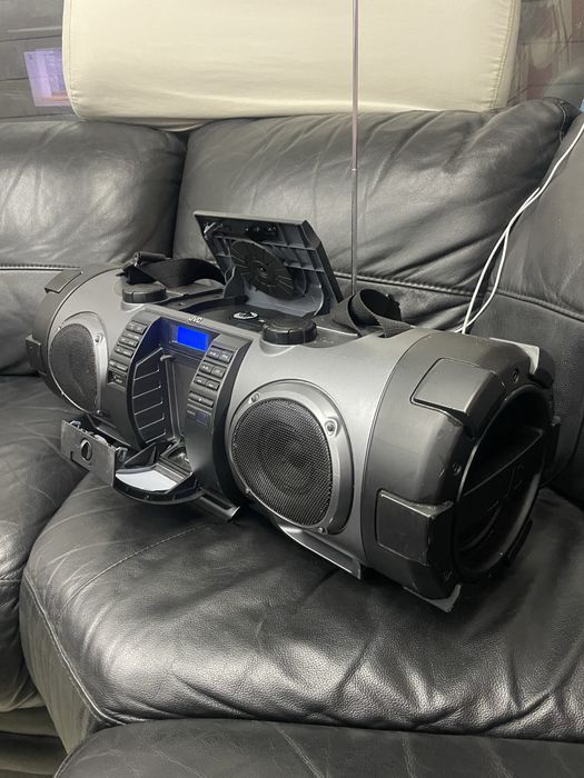 Радио bombox JVC rv-nb70b