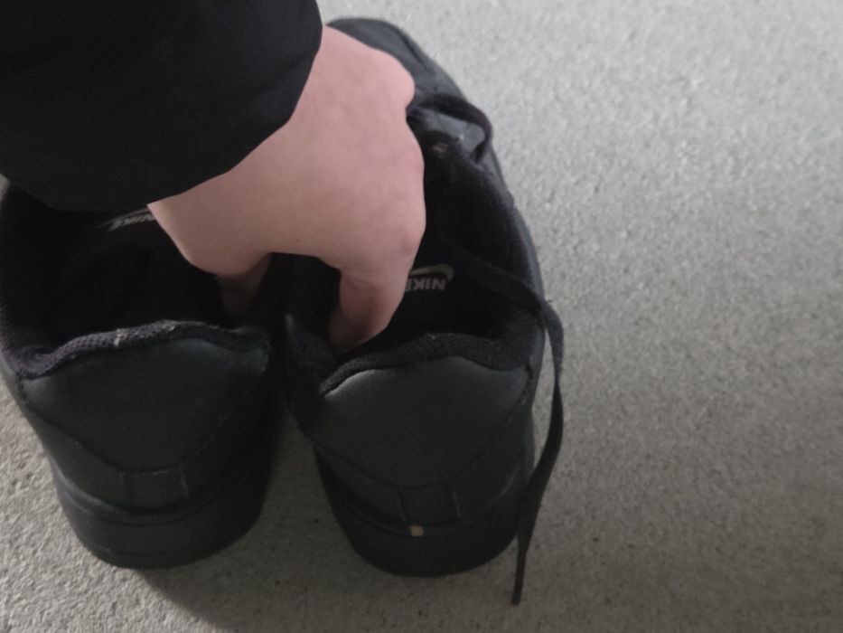 Adidasi nike marime 37