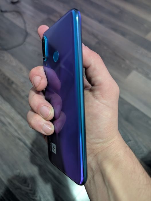 Vând ieftin telefon Huawei P30 Lite