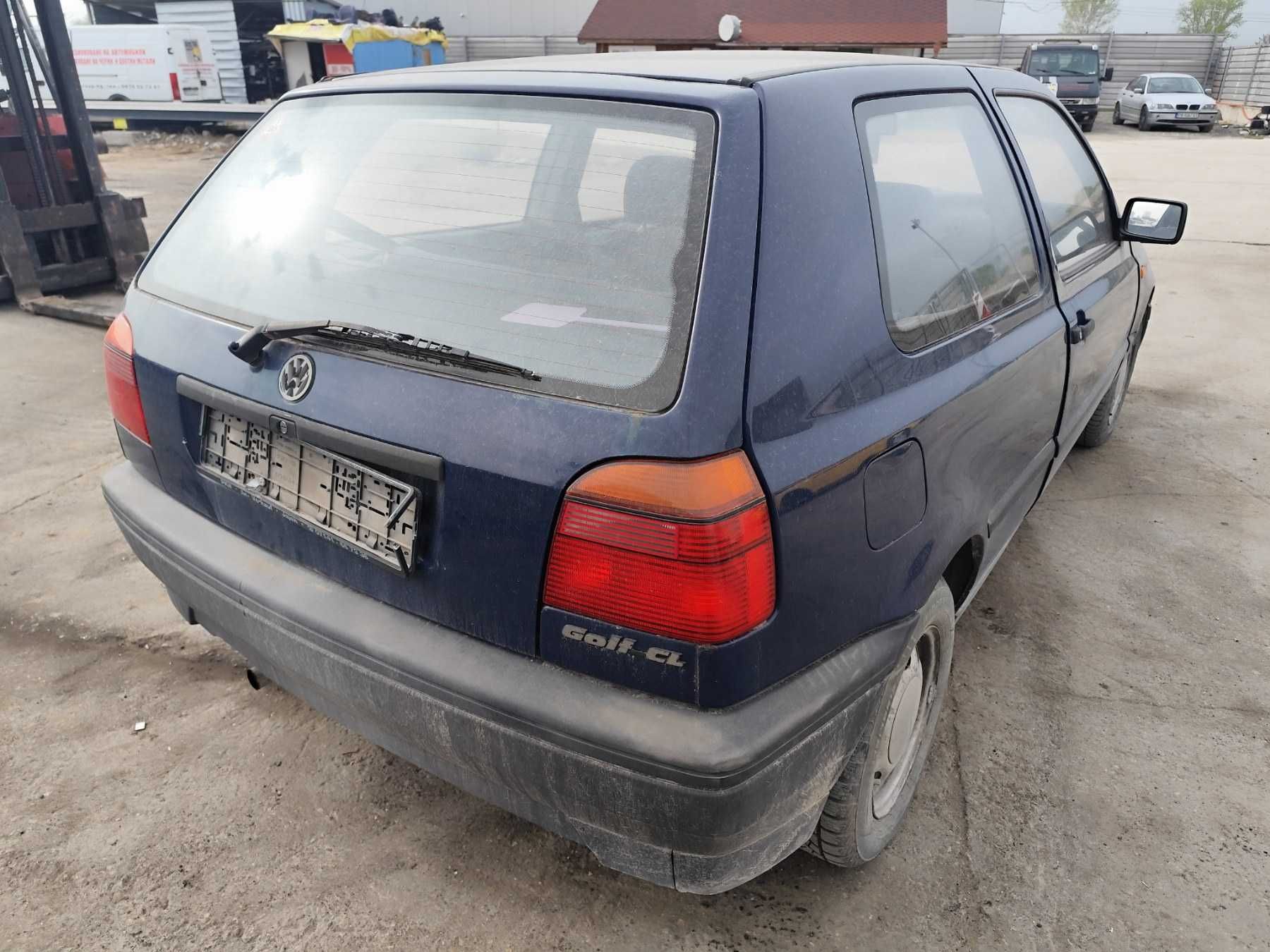 VW Golf 3 - 1.4 - 60к.с - 1992г. на части