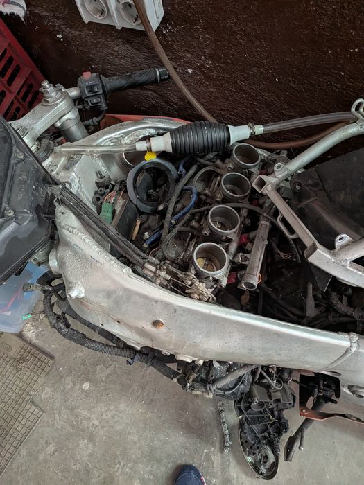 Vând Suzuki gsxr 750 srad