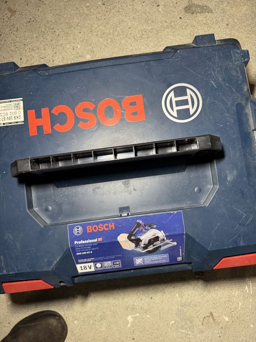 Fierastrau circular  profesional  Bosch GKS 18v 57-2 din 2024