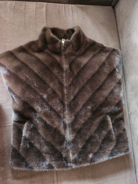 Дамско палто от еко косъм!