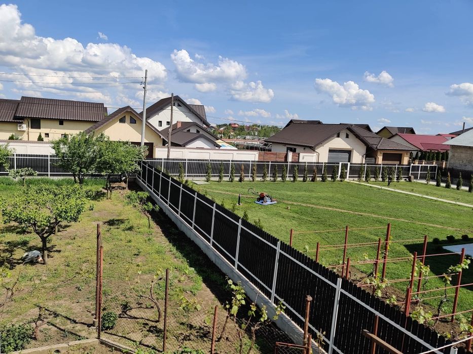 De închiriat* Casa. 86 m2 , 2 dormitoare + salon, hol, baie, bucatarie