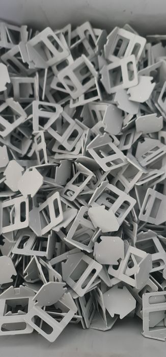 Vand cleme pentru nivelare gresie, cu rost de 1 mm