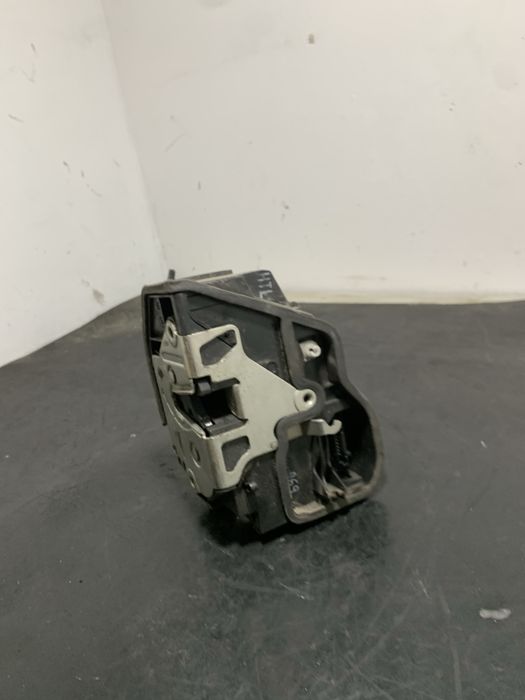 Broasca usa stanga spate BMW Seria 3 E90 E91 E87 | 7167069