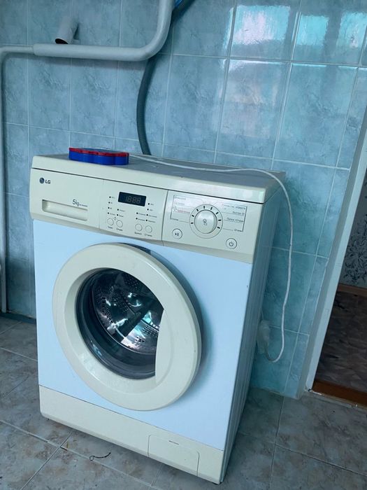 Продам стиральную машину
