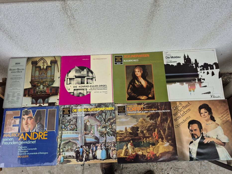 Vând 150LP Discuri Vinil colectie muzica clasica compozitori celebrii