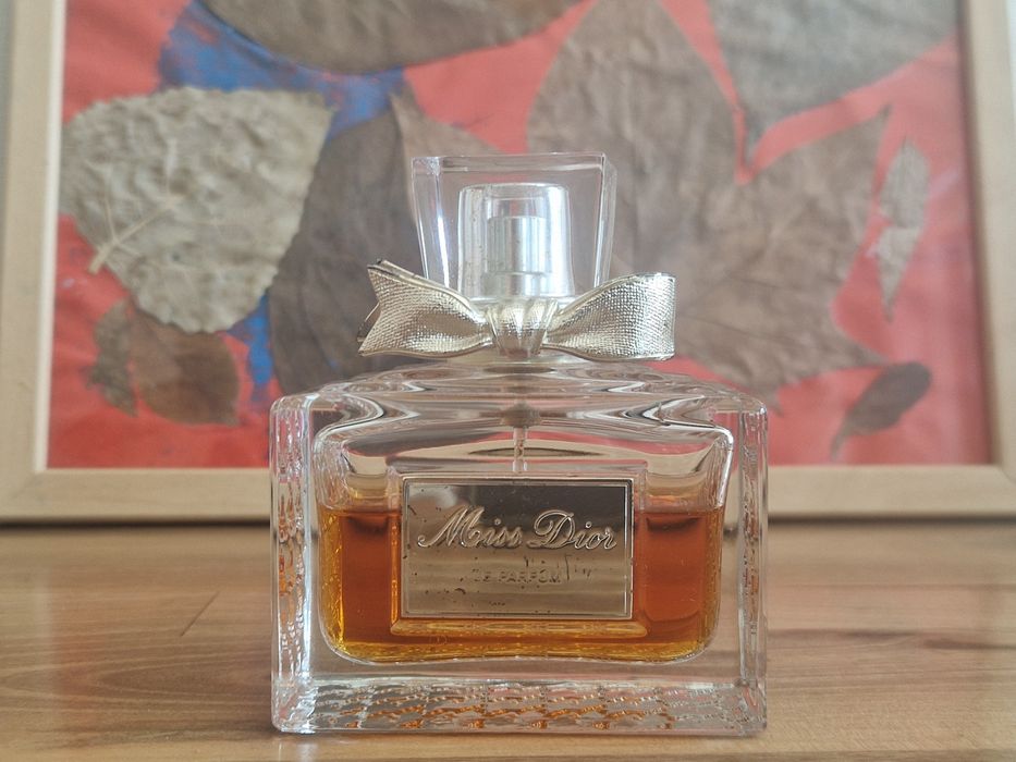 Esență de parfum Miss Dior Le Parfum