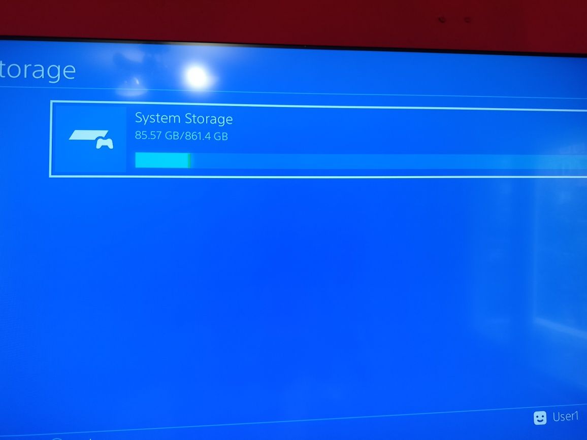 Sony playstation 4 на 1 tb пълен комплект плюс 3 игри