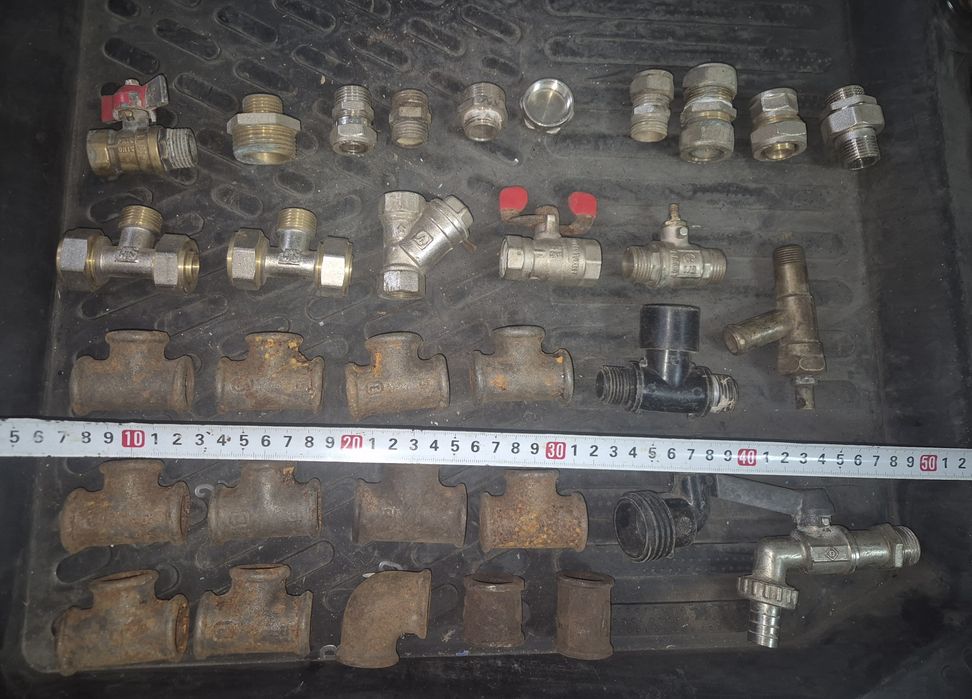 Продам мелочь для сантехники фитинги тройники