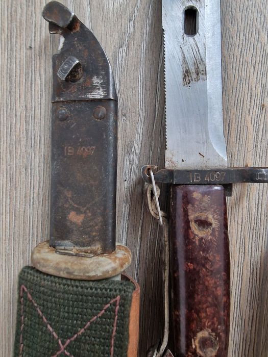 Baioneta AKM militare nefolosite