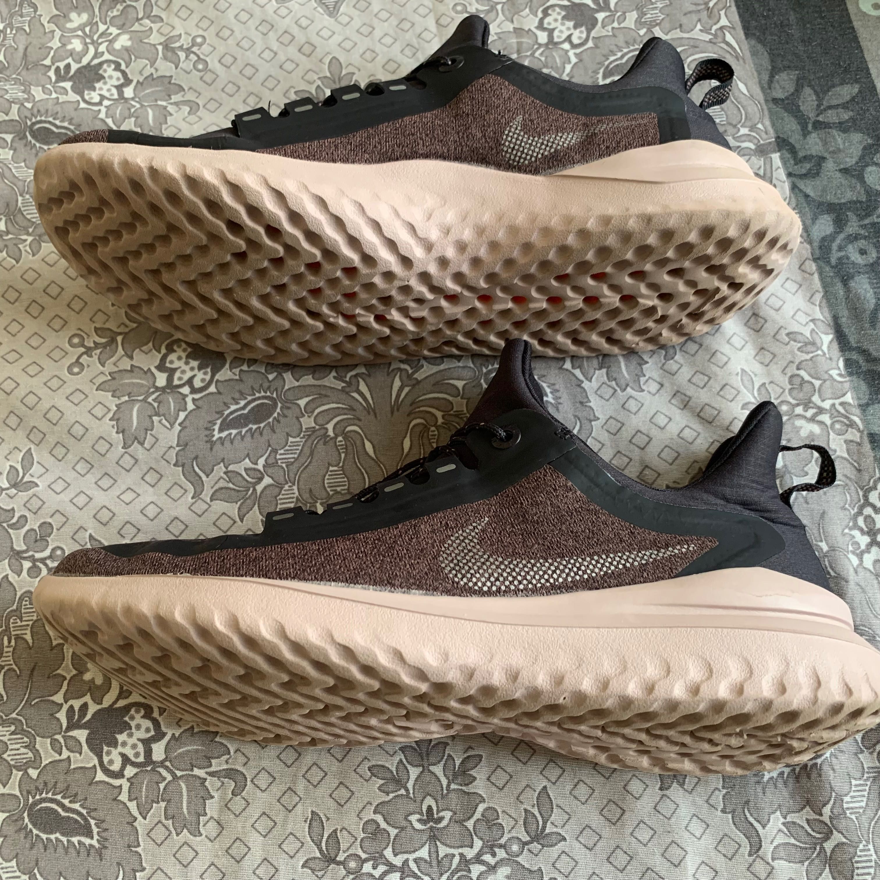 Nike Дамски водоустойчиви маратонки N40