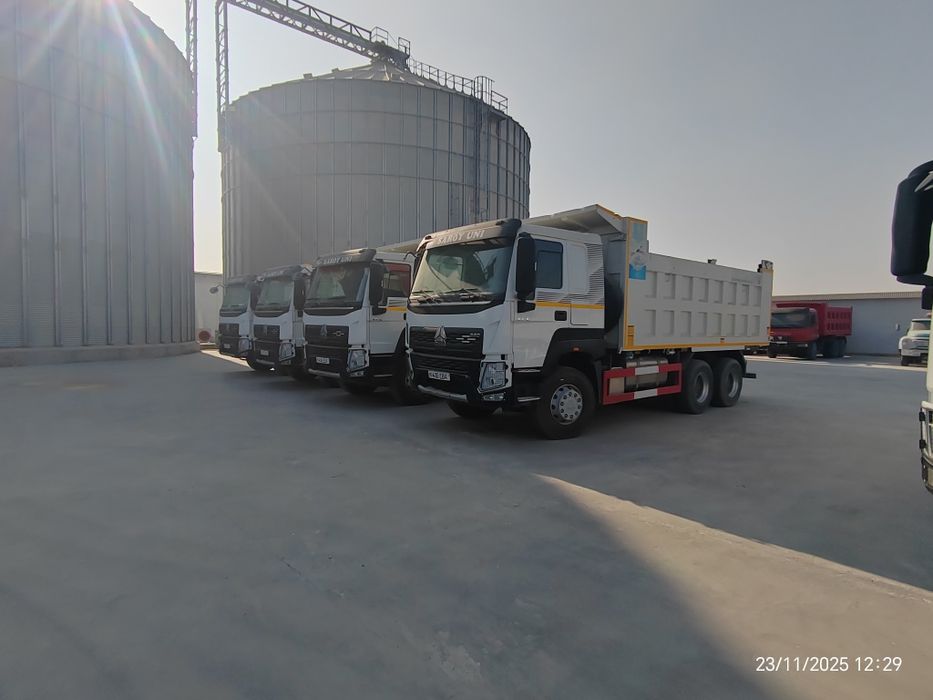 Howo V-7 Cамасвал