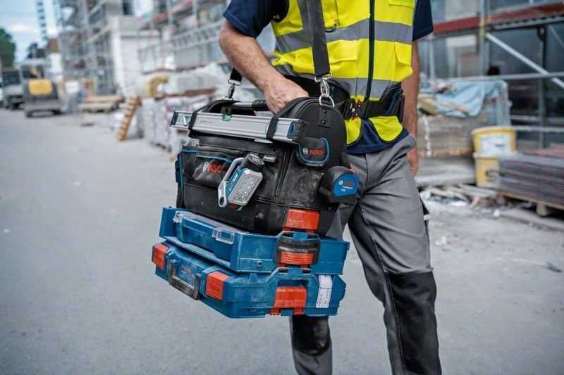 ПРОМОЦИЯ!Професионална чанта с 8 ръчни инструменти GWT 20 PRO Bosch