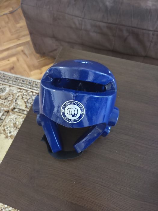 Тренировъчни каска