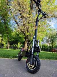 Trotineta electrica Max Power 60 Km viteaza MOTOR TOP Noua