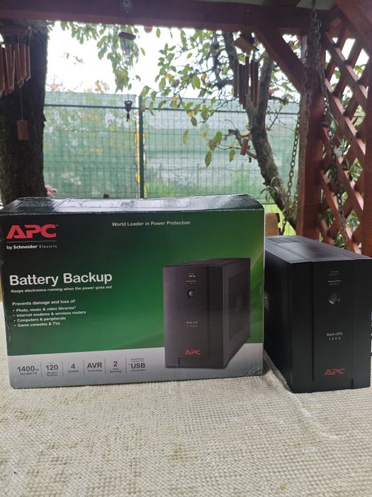 Ups APC 1400VA 700w