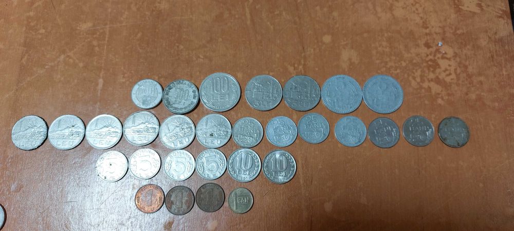 Monede vechi romanesti si straine (116) + 3 bancnote : intre 1914-2005