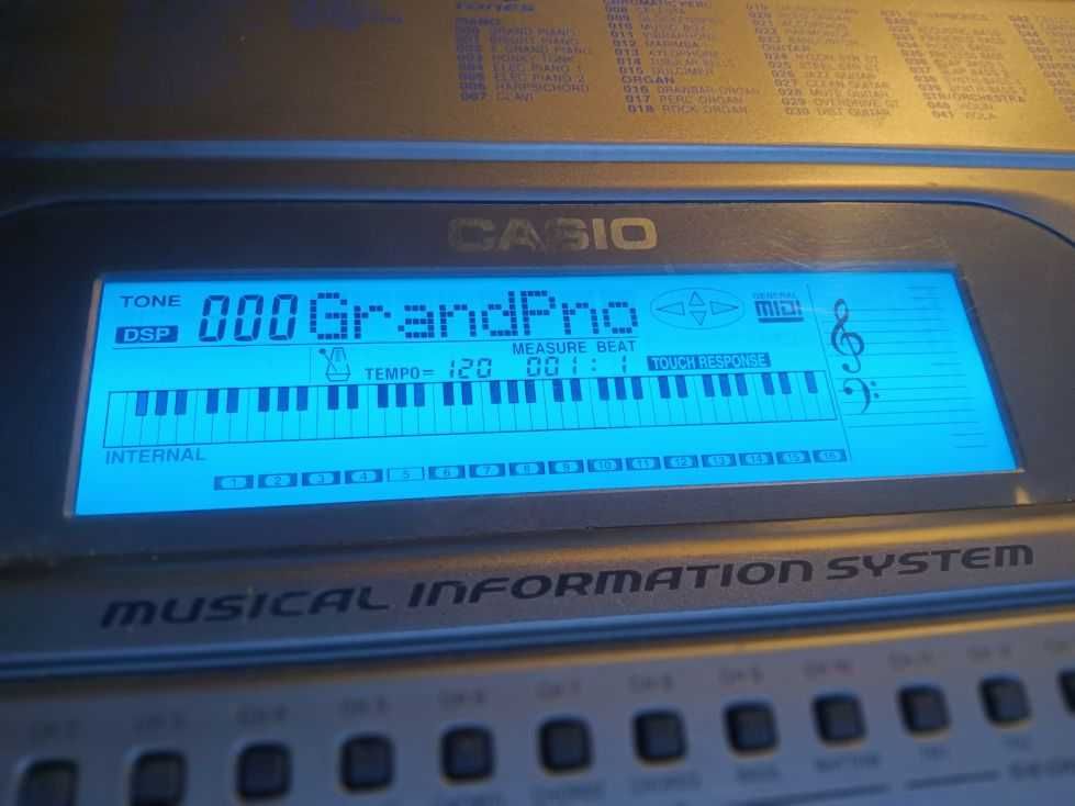 Casio WK-1800 пиано синтезатор йоника клавир, динамични 76,може+стойка