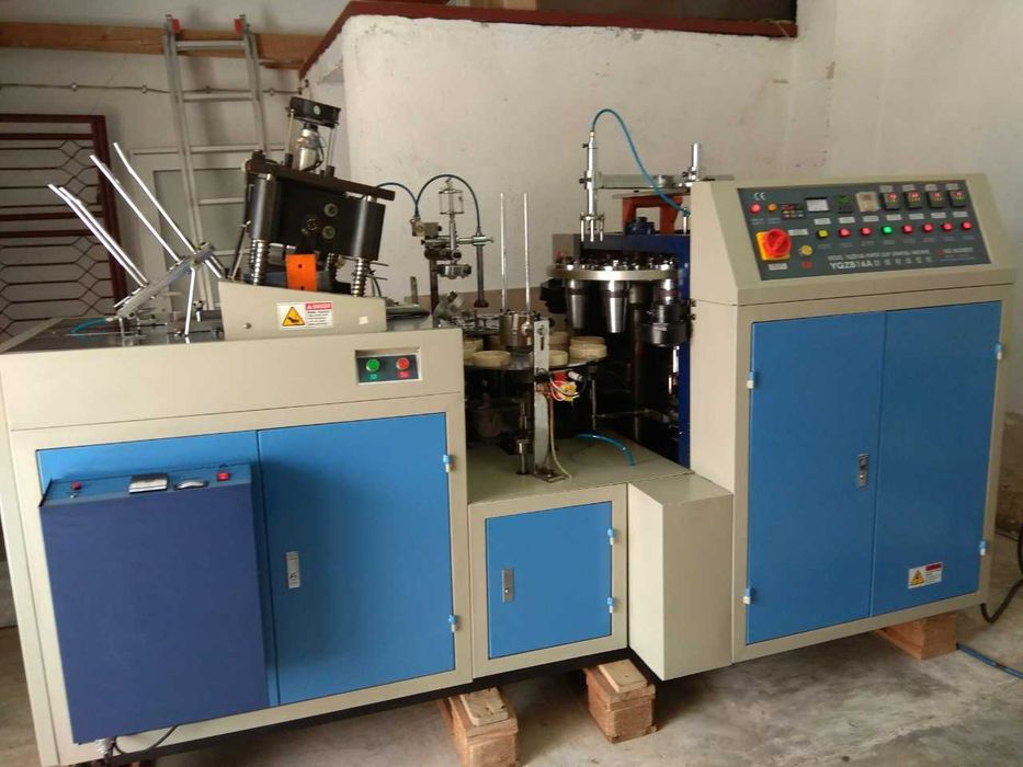 Продавам машини за производство на картонени чаши