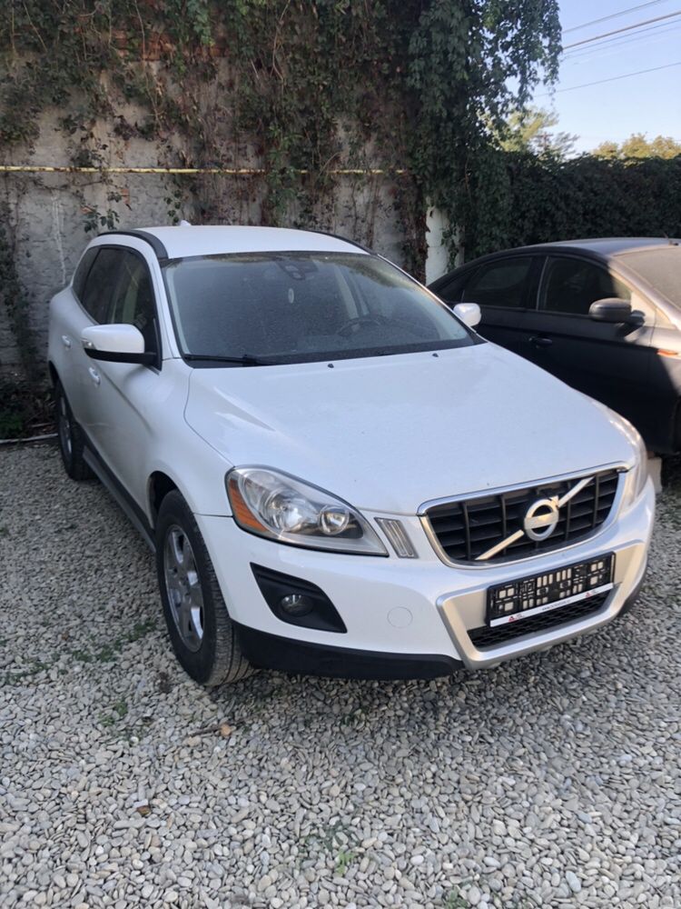 Dezmembrez Volvo xc60 2.4 D5 AWD BITURBO