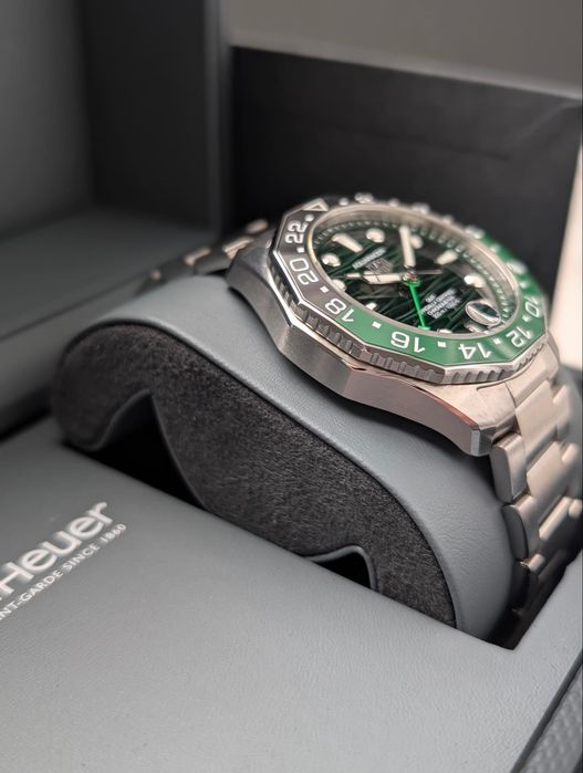 TAG Heuer Aquaracer Professional 300 GMT 42mm