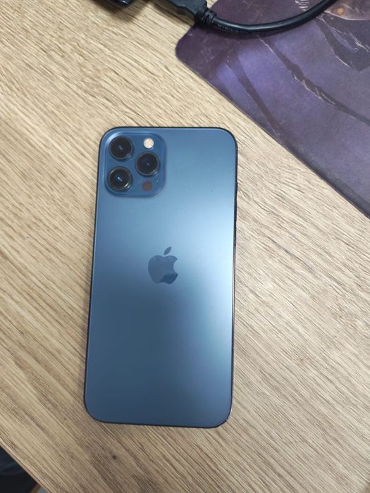 Продам iPhone 12 Pro Max
