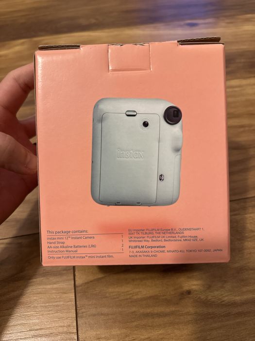 Aparat foto instant Fujifilm Instax mini 12