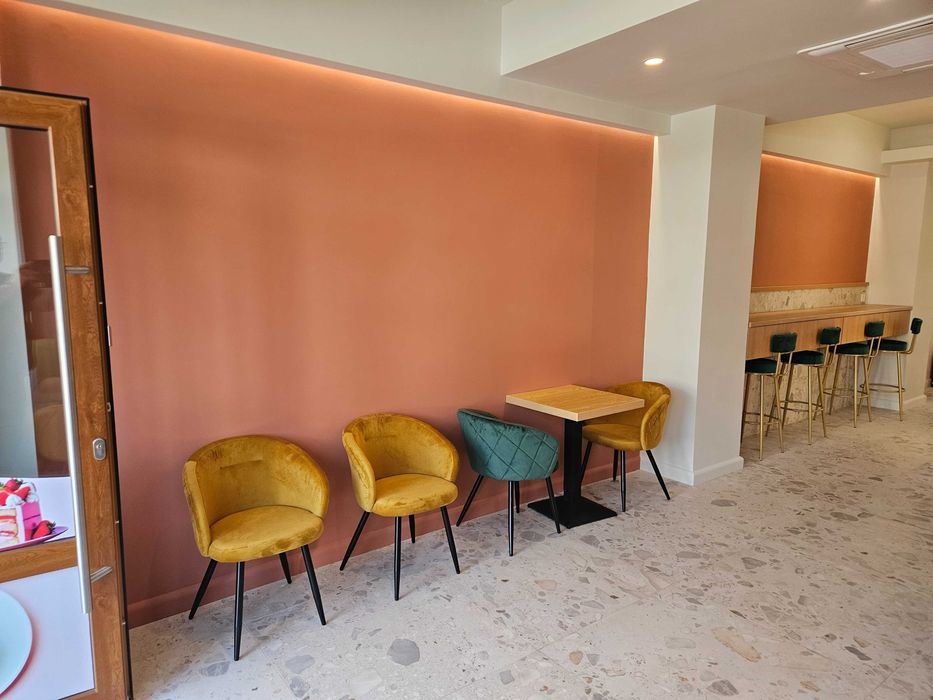 De Inchiriat spatiu comercial