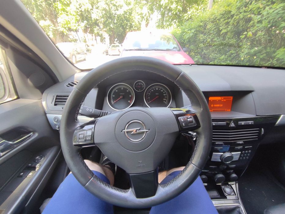 Opel Astra H Combi 2009 1.9 Diesel 150 CAI 239k KM