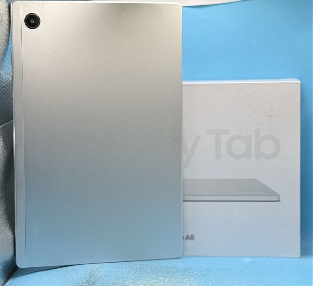 Таблет Samsung Galaxy Tab A8, 10.5", 4GB RAM, 64GB, WIFI, Silver