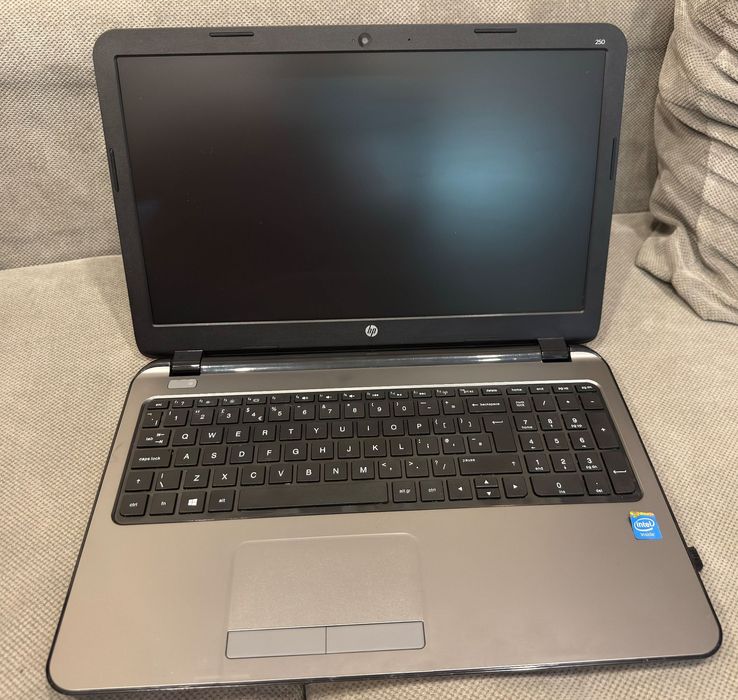 Лаптоп HP 250 G3 8GB 1TB HDD