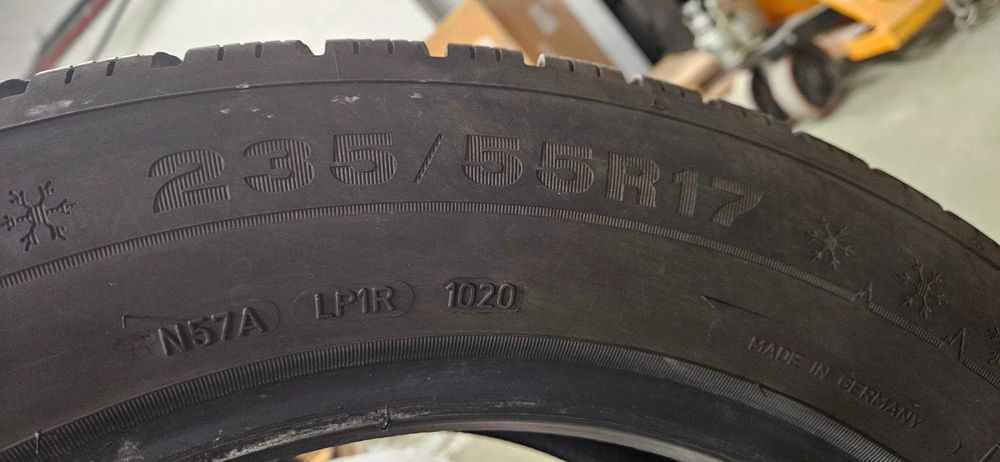 Зимни гуми DUNLOP  235/55R17  WINTER SRORT 5 SUV