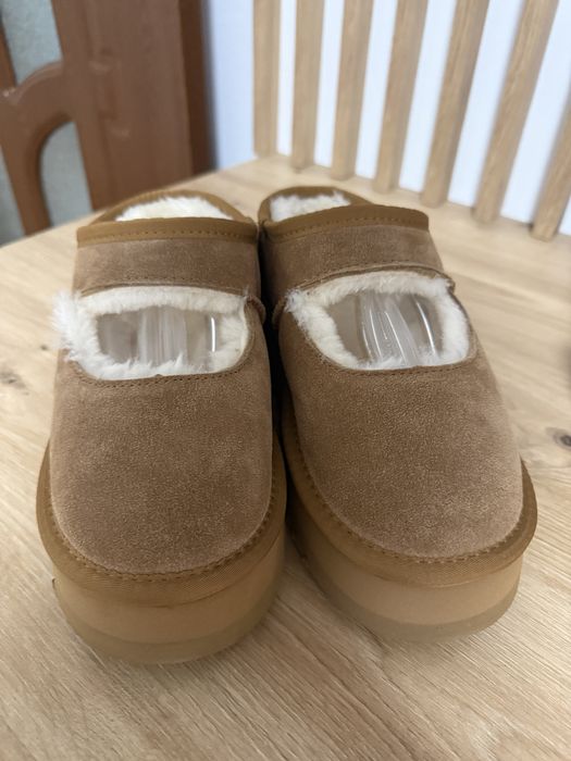 Ugg Mary Jane 36