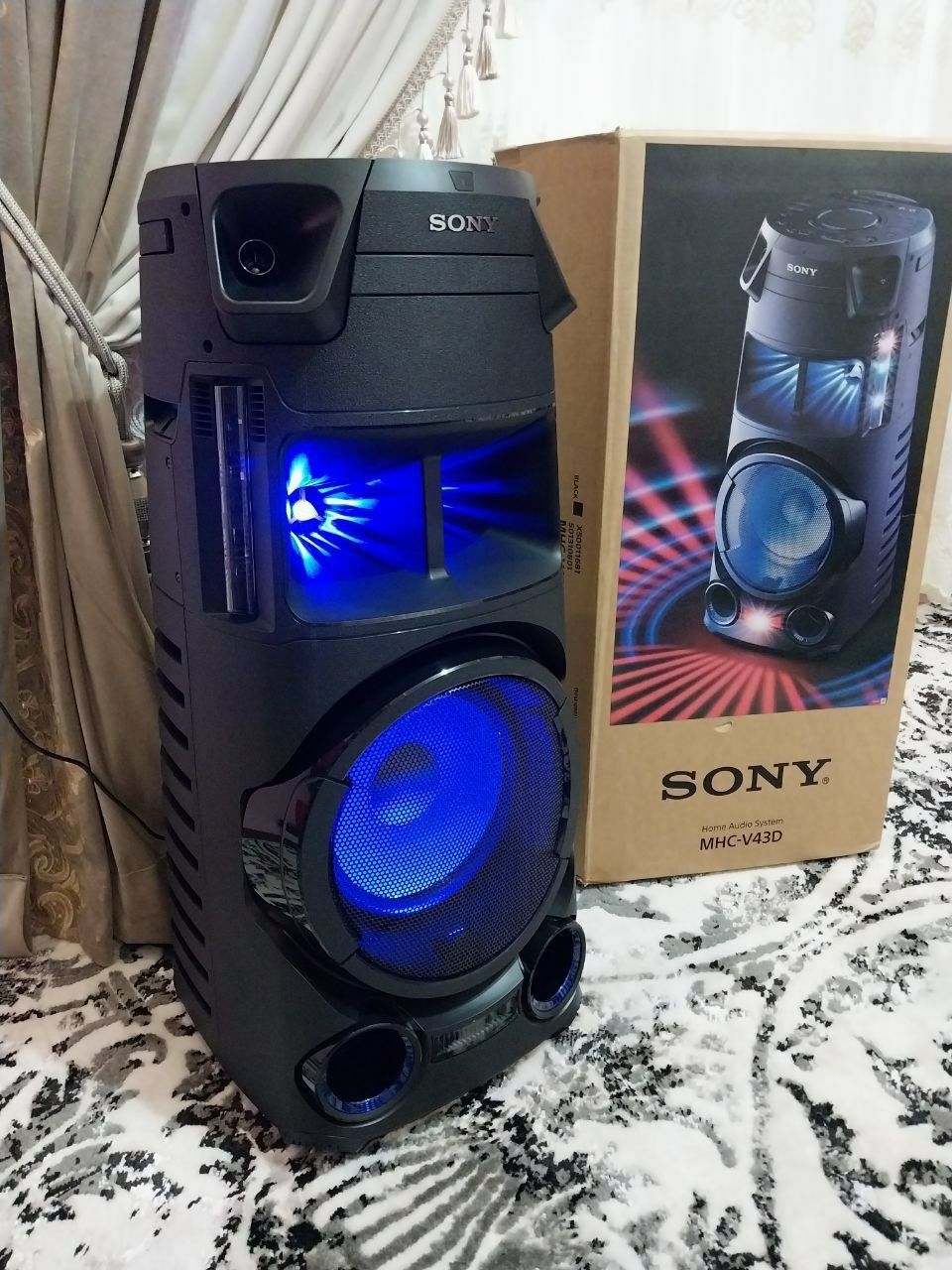 Sony V43D sotiladi