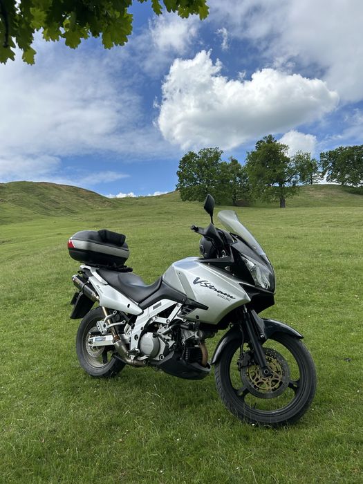 Motocicleta Suzuki V-Strom DL1000