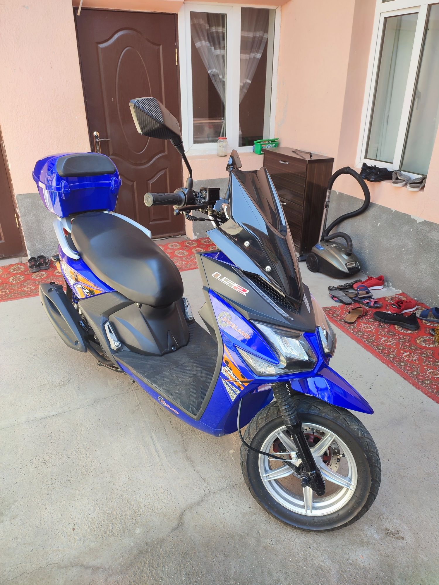 Продам скутер 150 BVSR HONDA