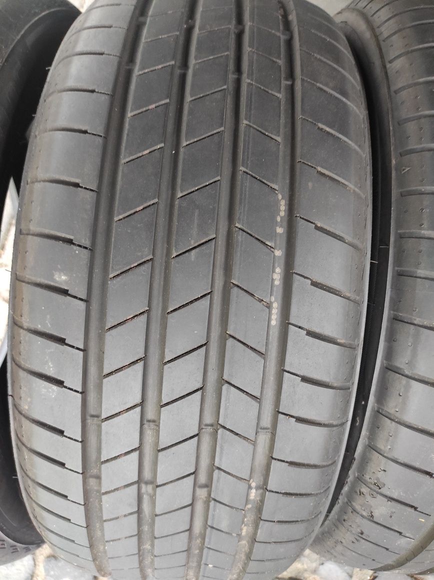 235/45/18 Bridgestone 4бр