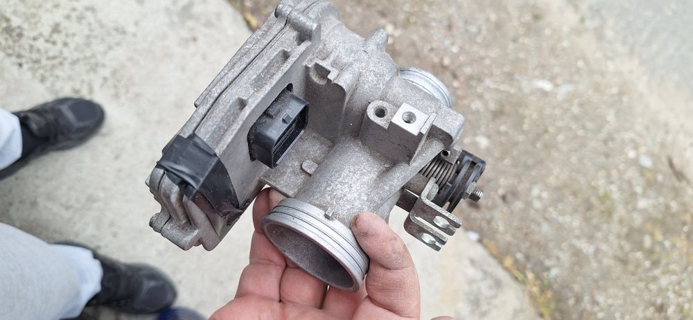 Ecu cdi clapeta acceleratie piaggio vespa gts 250 125