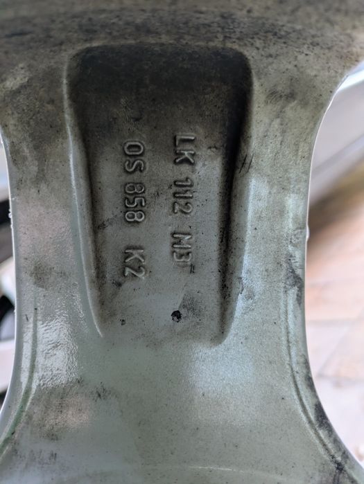 Vand 4 jante RIAL 18" cu cauciucuri iarna