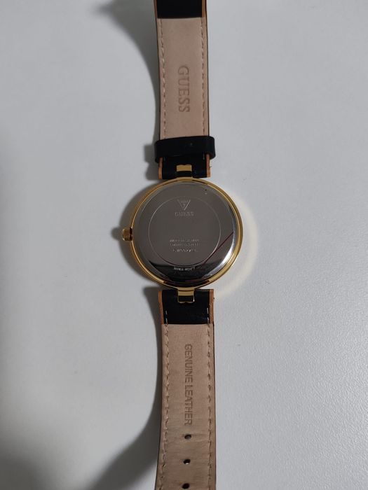 Vand ceas dama GUESS