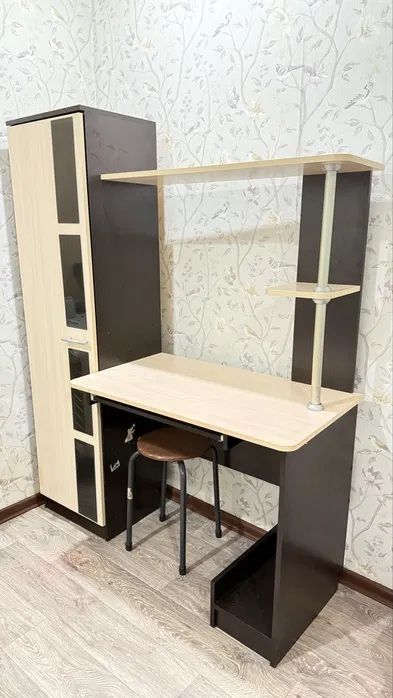 Продам компьютерный стол