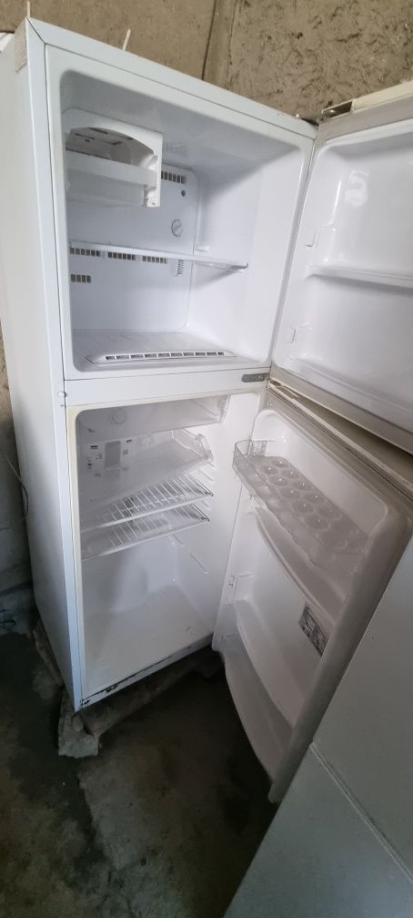 Холодильник хорошим состояние