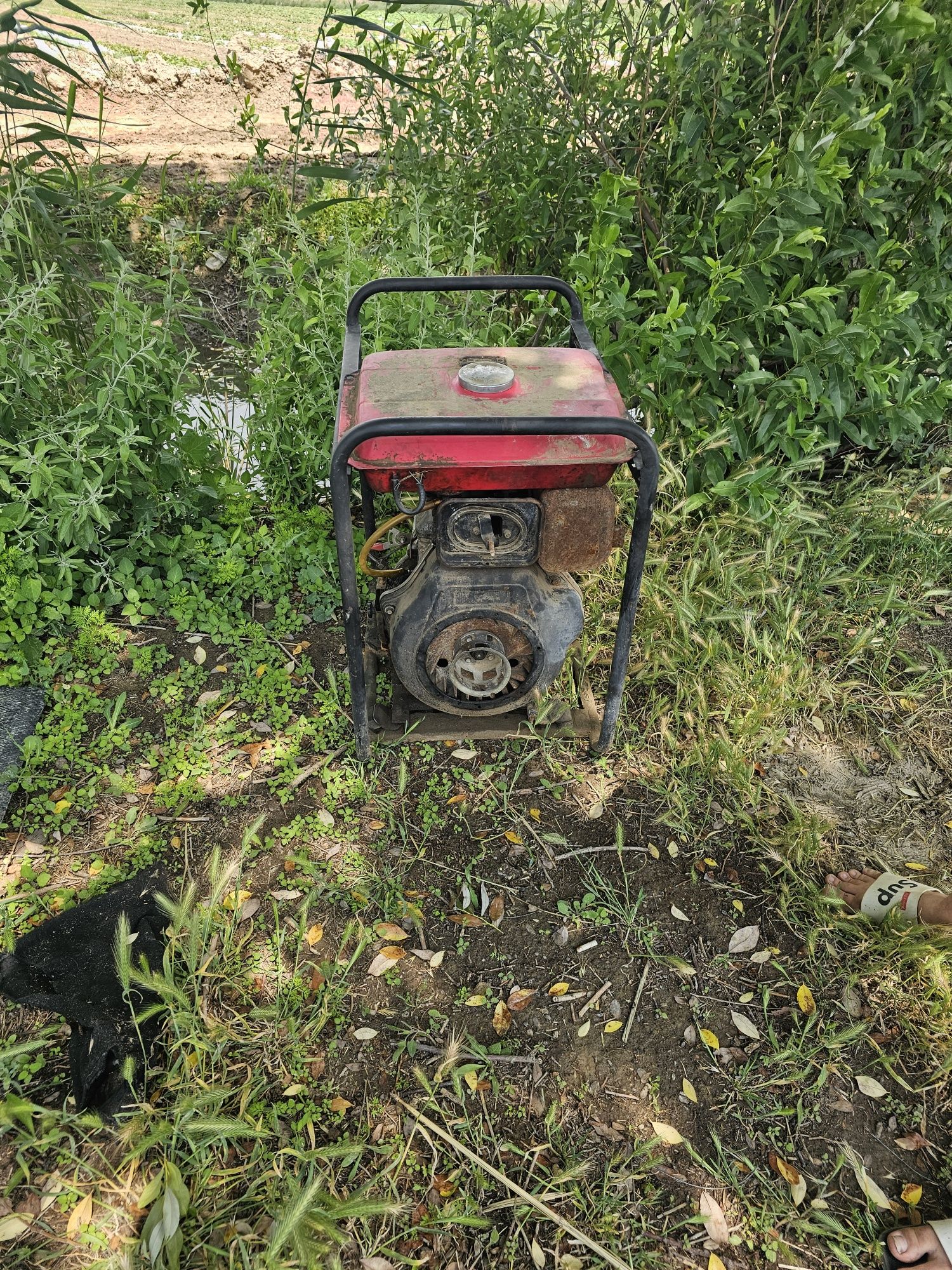 Продам помпу 100 СРОЧНО