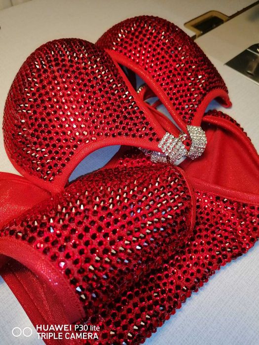Costum bikini sau wellnes
