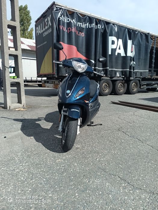 Piaggio Fly 50/4T
