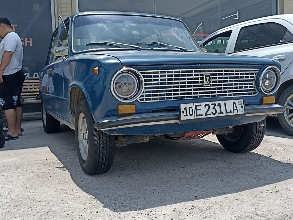 ВАЗ 2101 сотилади