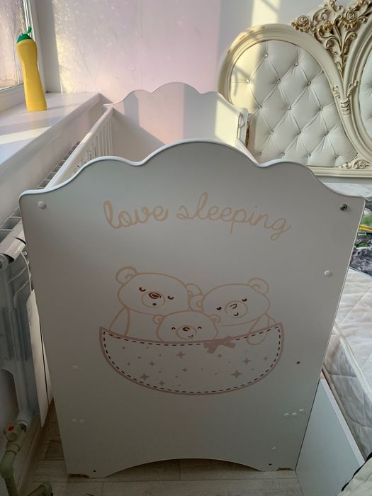 Детскии кроват и манеж